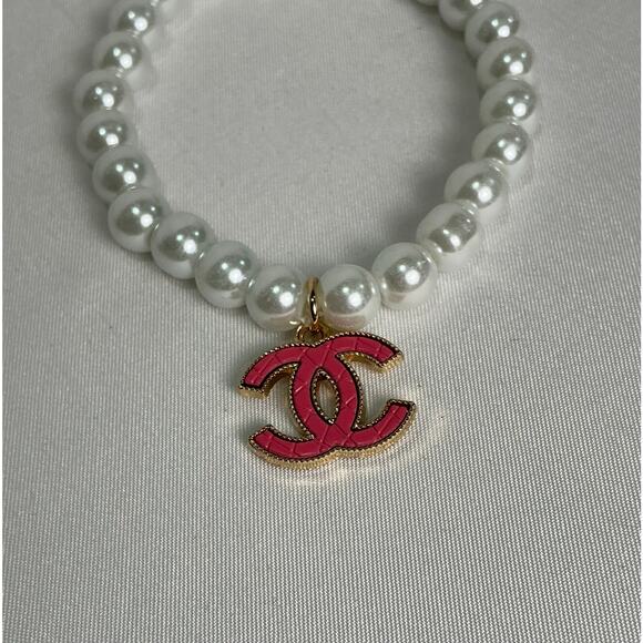 Chanel faux Pearl Bracelet - Picture 5 of 5